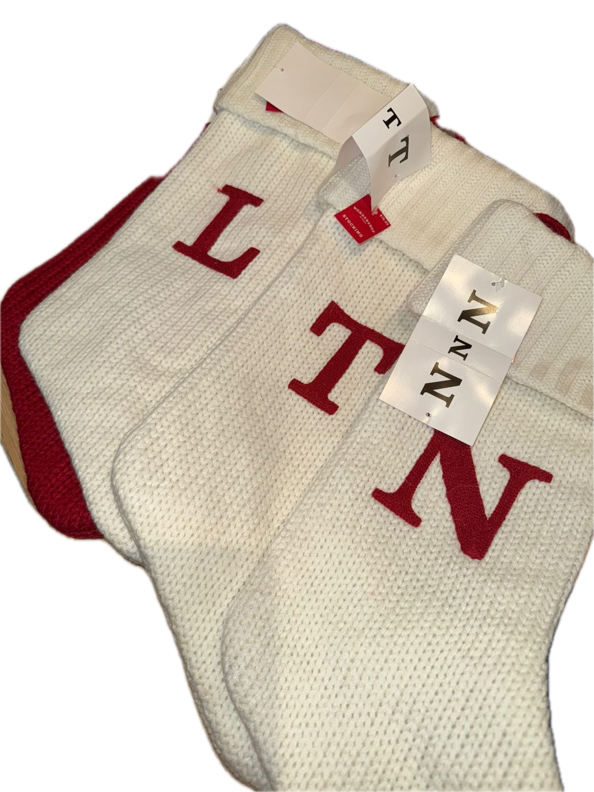 COD 0246 -  BOTAS CON INICIALES ROJAS LETRA T